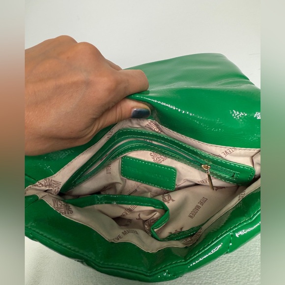 Steve Madden BTerra Patent Leather Green Quilted Shoulder Bag - Picture 6 of 8